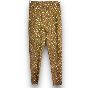 Aerie Offline High Rise Leggings Women’s Medium 7/8 Length Leopard Print